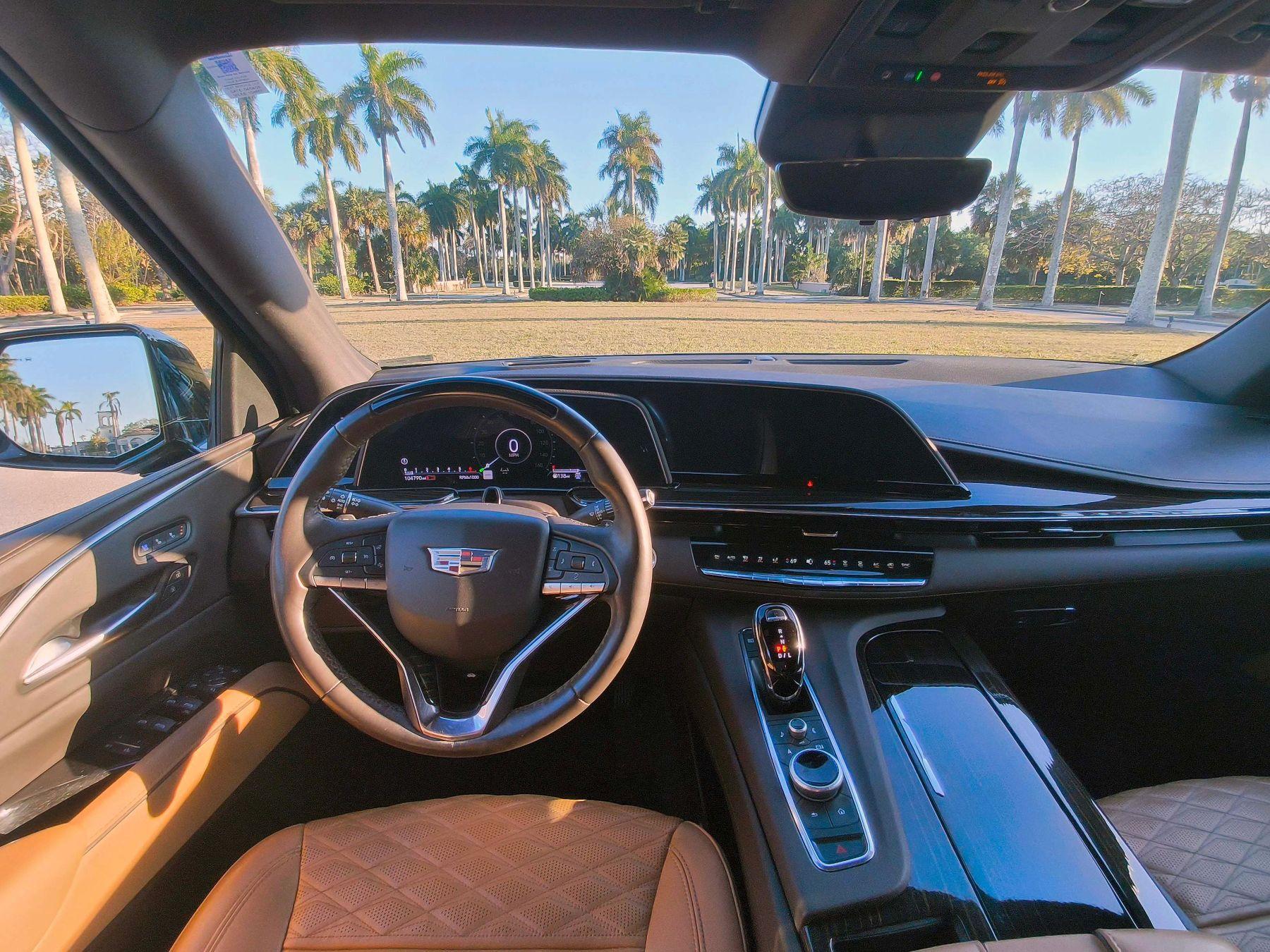 Cadillac Escalade Esv - Thumbnail 8