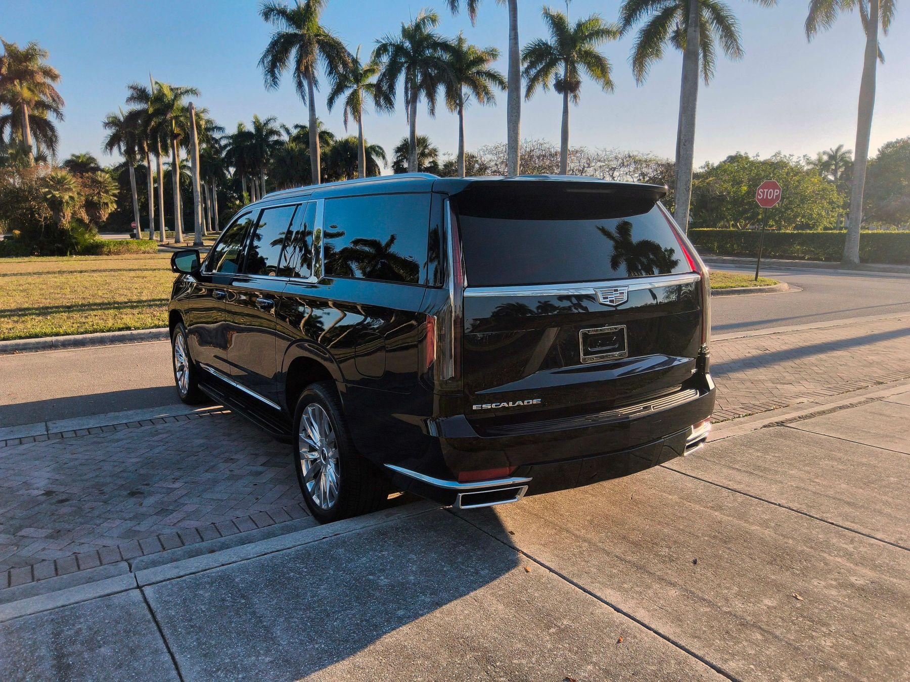 Cadillac Escalade Esv - Thumbnail 17
