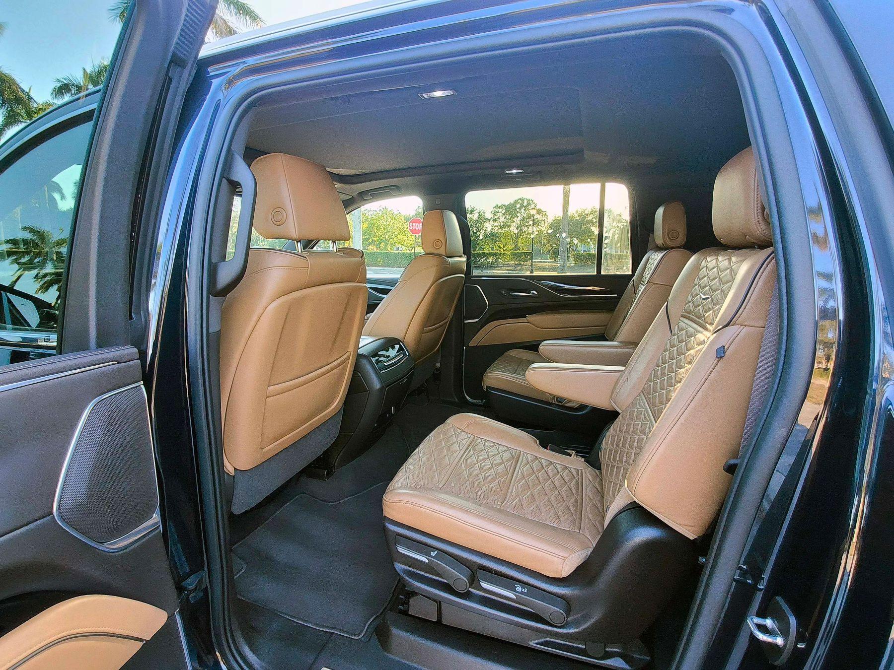 Cadillac Escalade Esv - Thumbnail 11