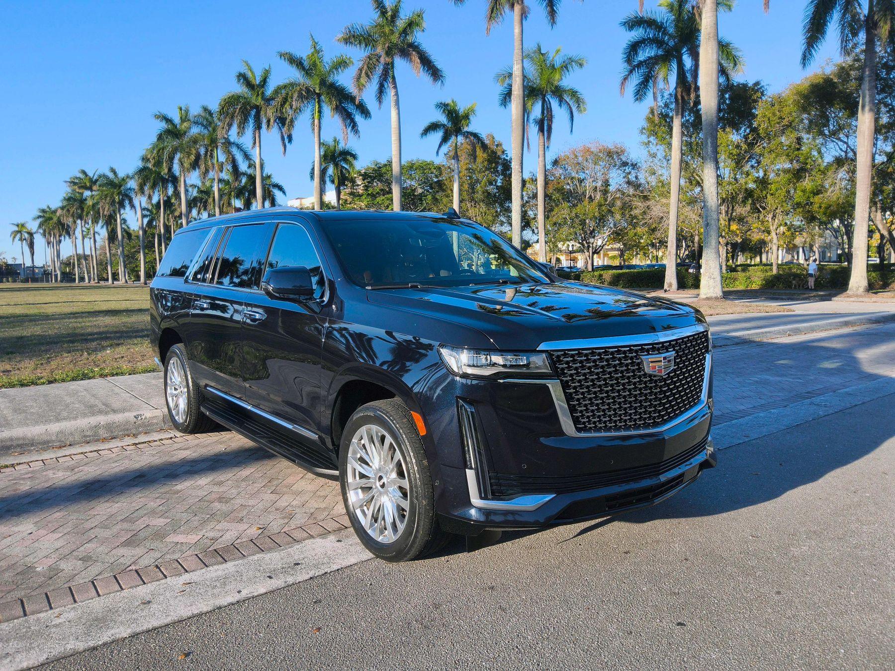 Cadillac Escalade Esv - View 1