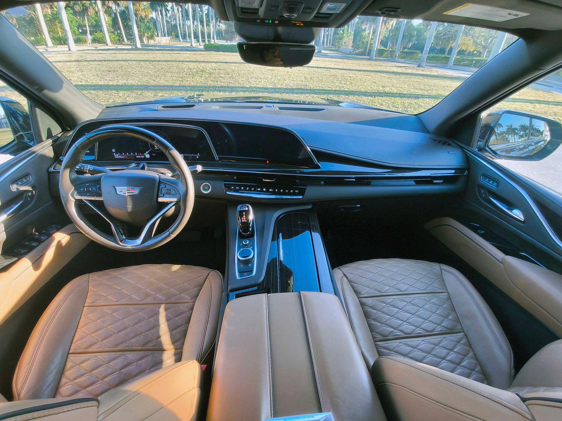 Cadillac Escalade Esv - Thumbnail 9