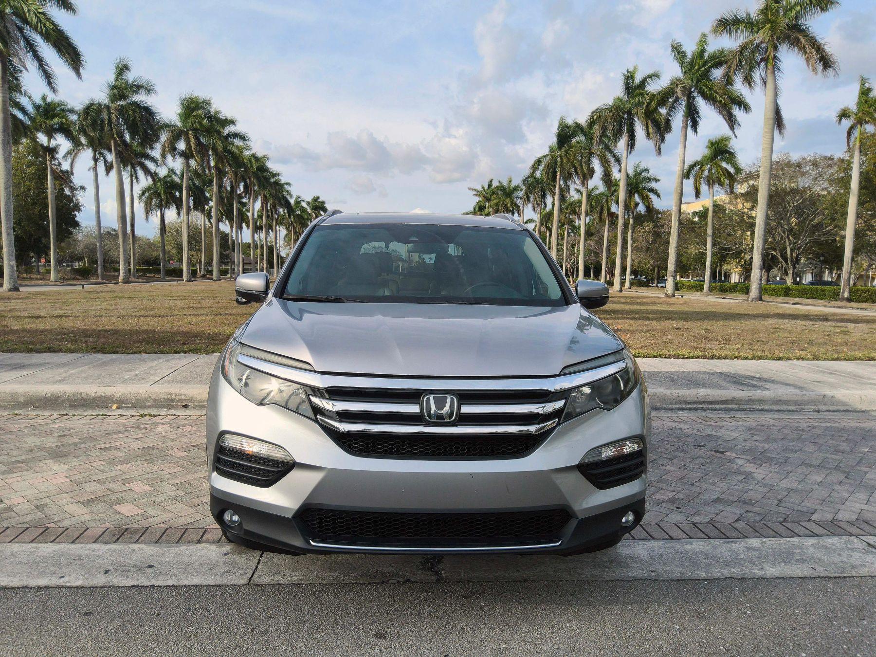 Honda Pilot - Thumbnail 3