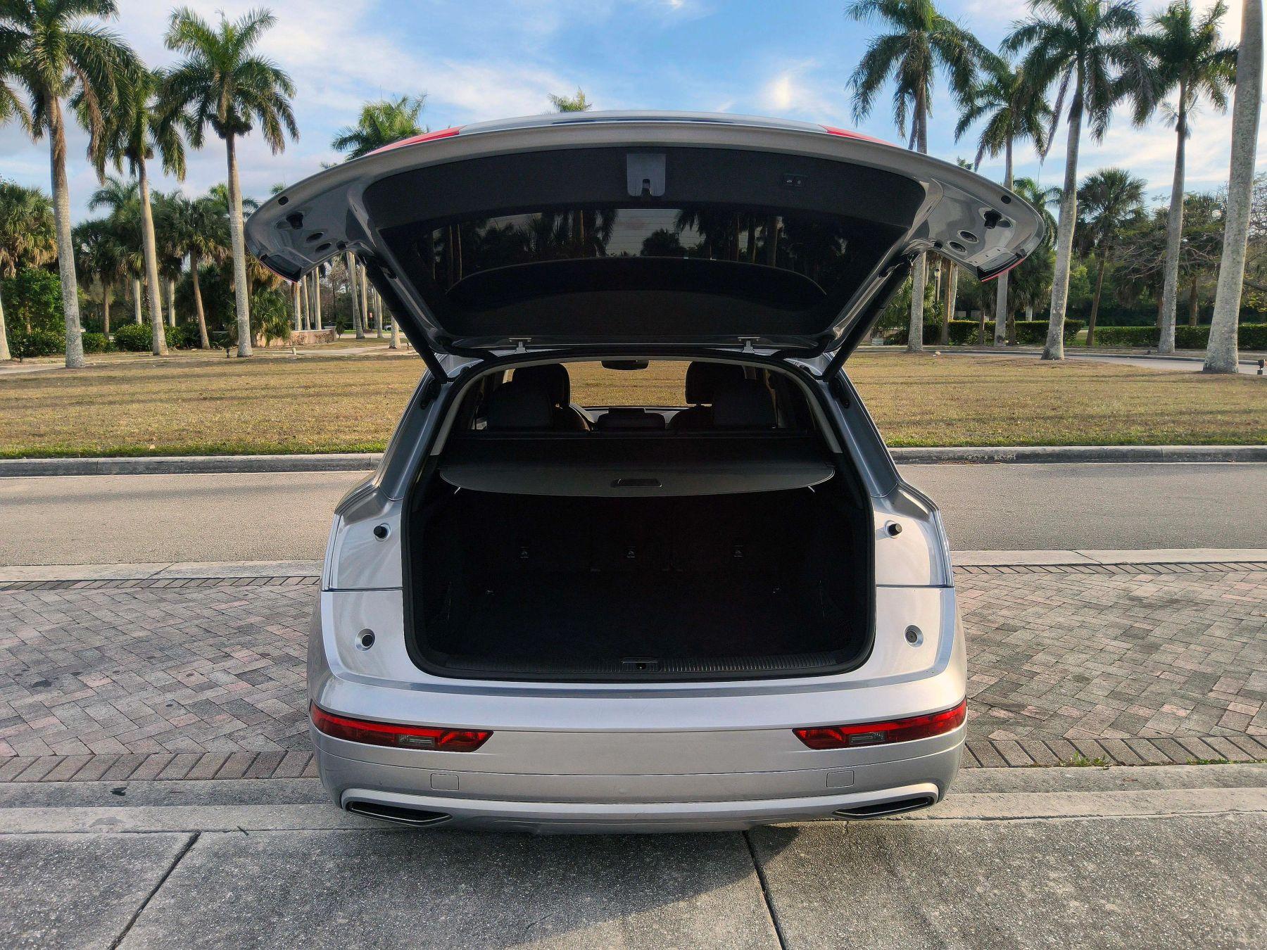 Audi Q5 - Thumbnail 12