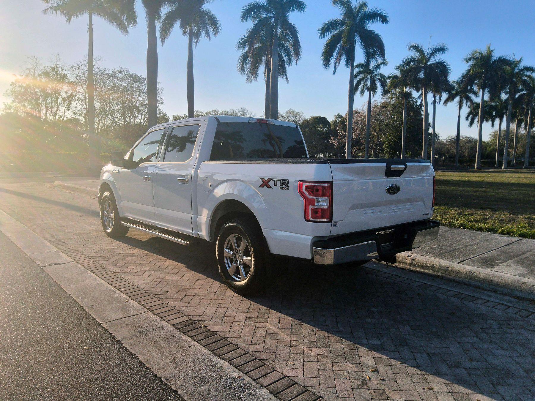 Ford F150 Supercrew Cab - Thumbnail 17