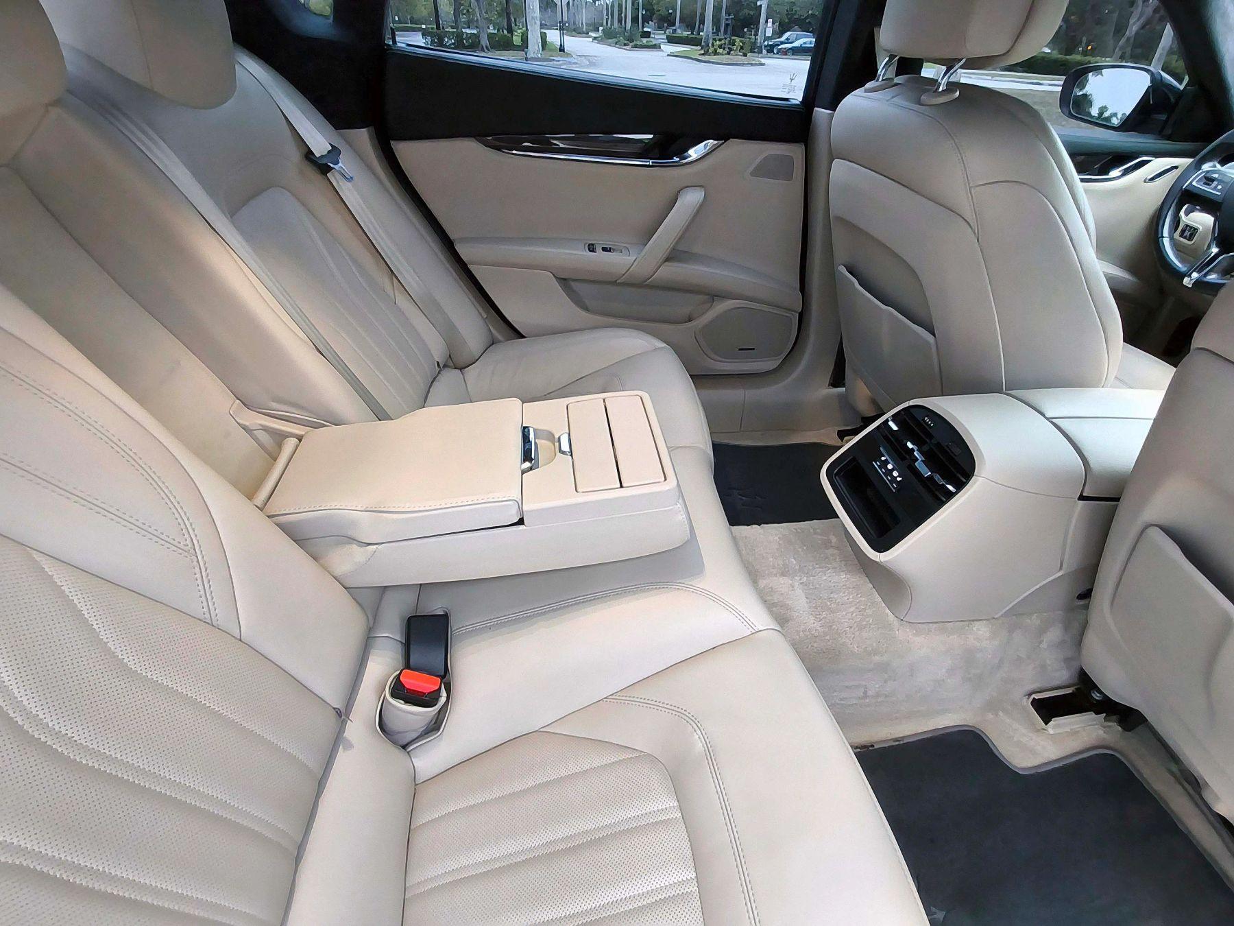 Maserati Quattroporte - Thumbnail 10