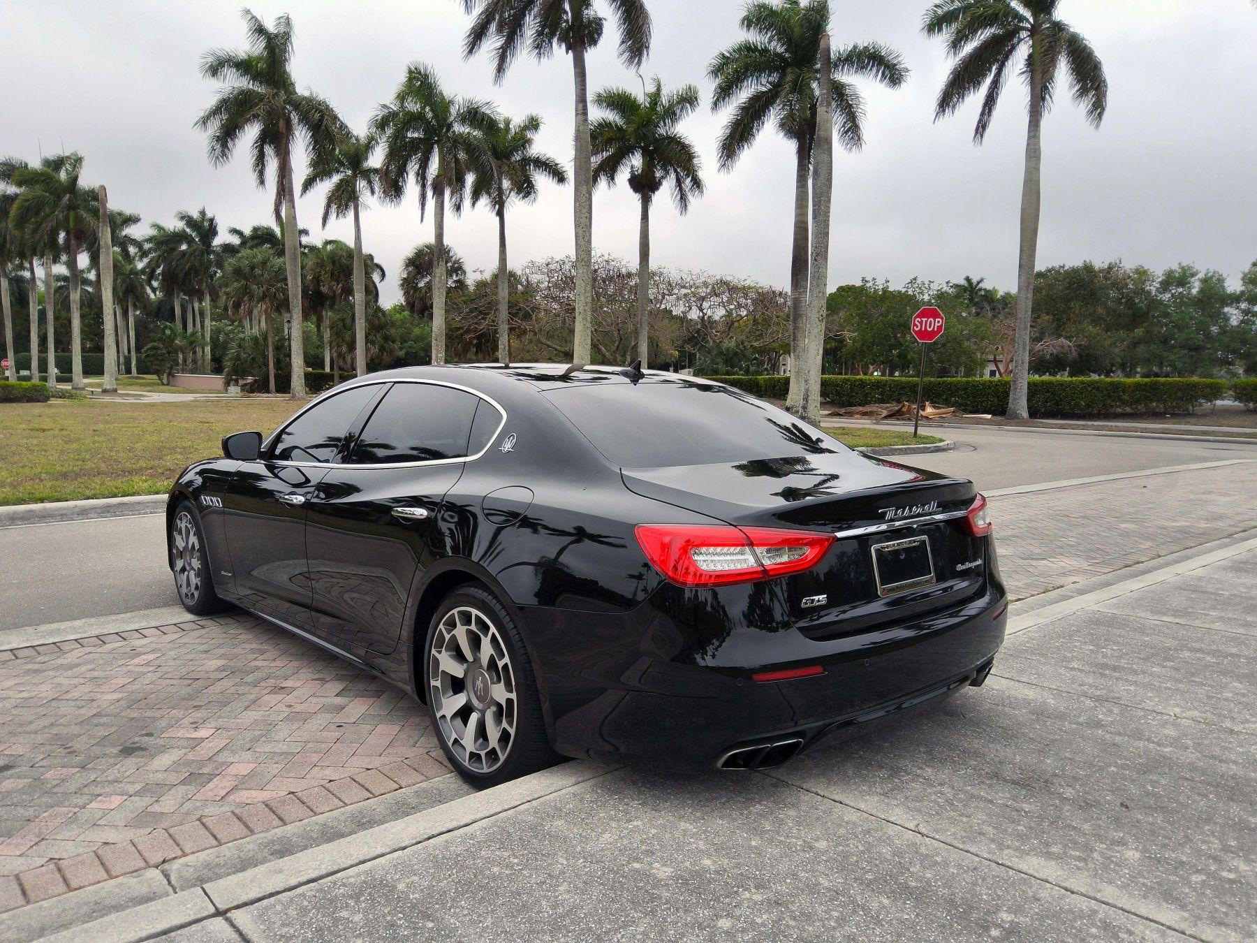 Maserati Quattroporte - Thumbnail 16