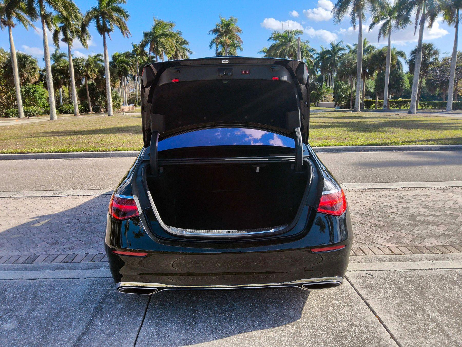 Mercedes-Benz S-Class - Thumbnail 15