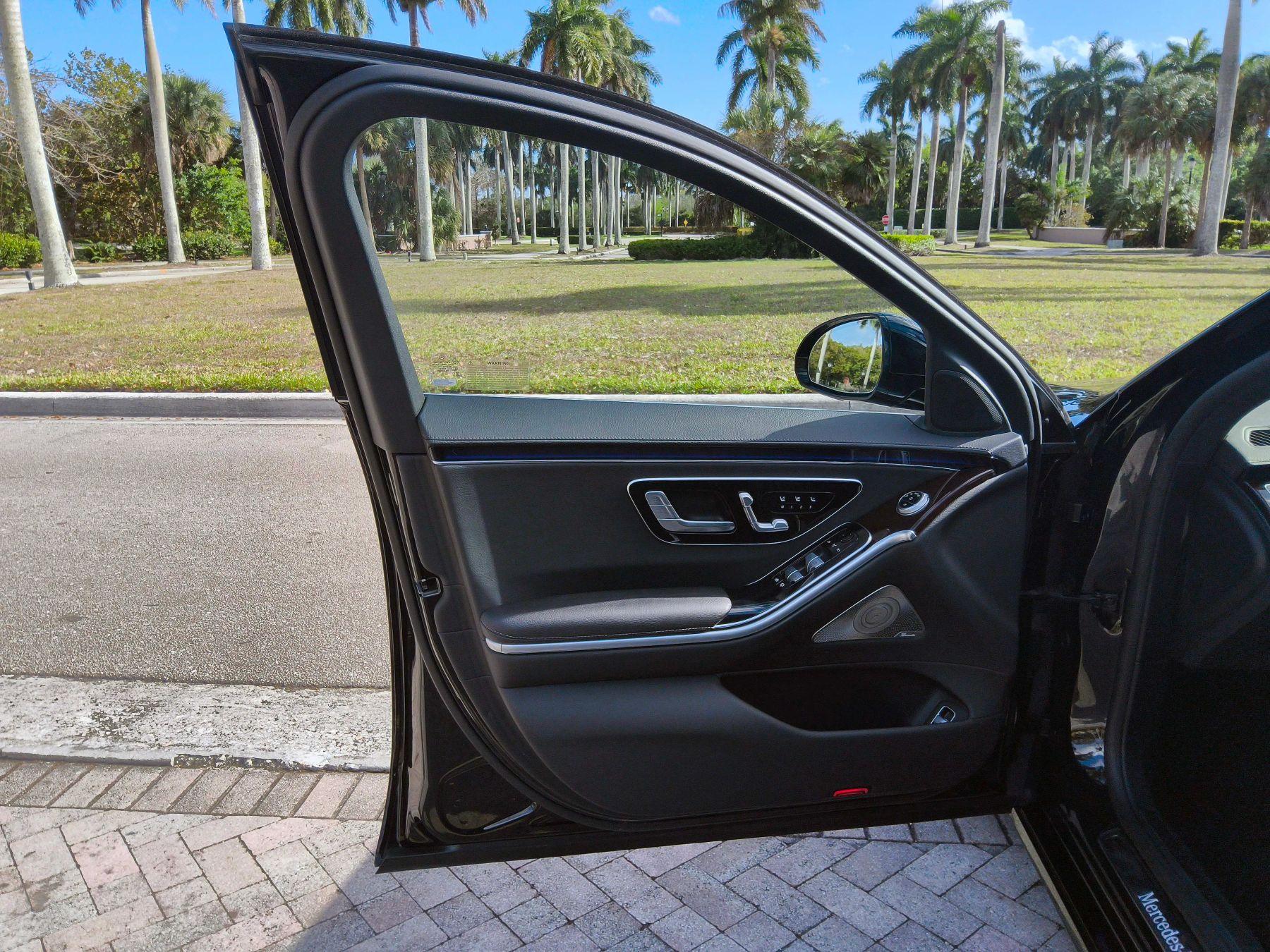 Mercedes-Benz S-Class - Thumbnail 20