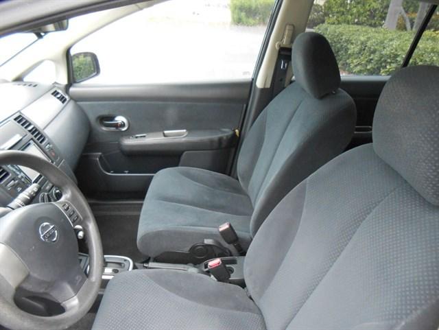 Nissan Versa S | Stock No: 14784 - Thumbnail 14