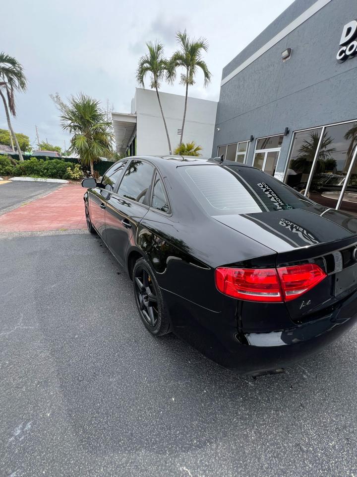 Audi A42.0 T Quattro - Thumbnail 4