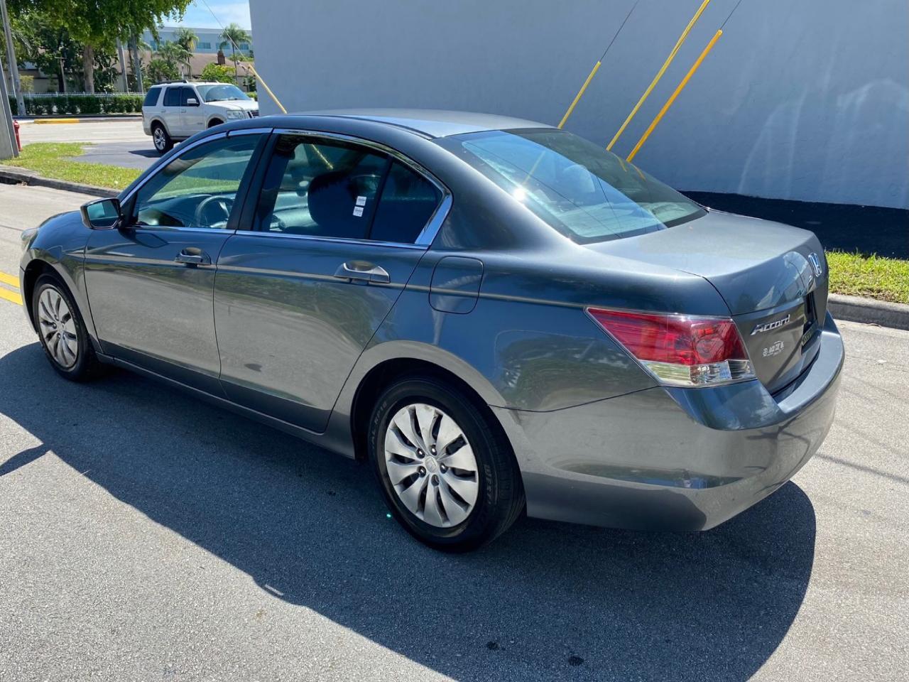 Honda Accord4Dr Sedan Ex Auto - Thumbnail 3