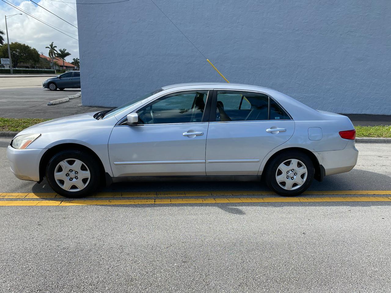 Honda Accord Sdn4Dr I4 At Ex-L - Thumbnail 2