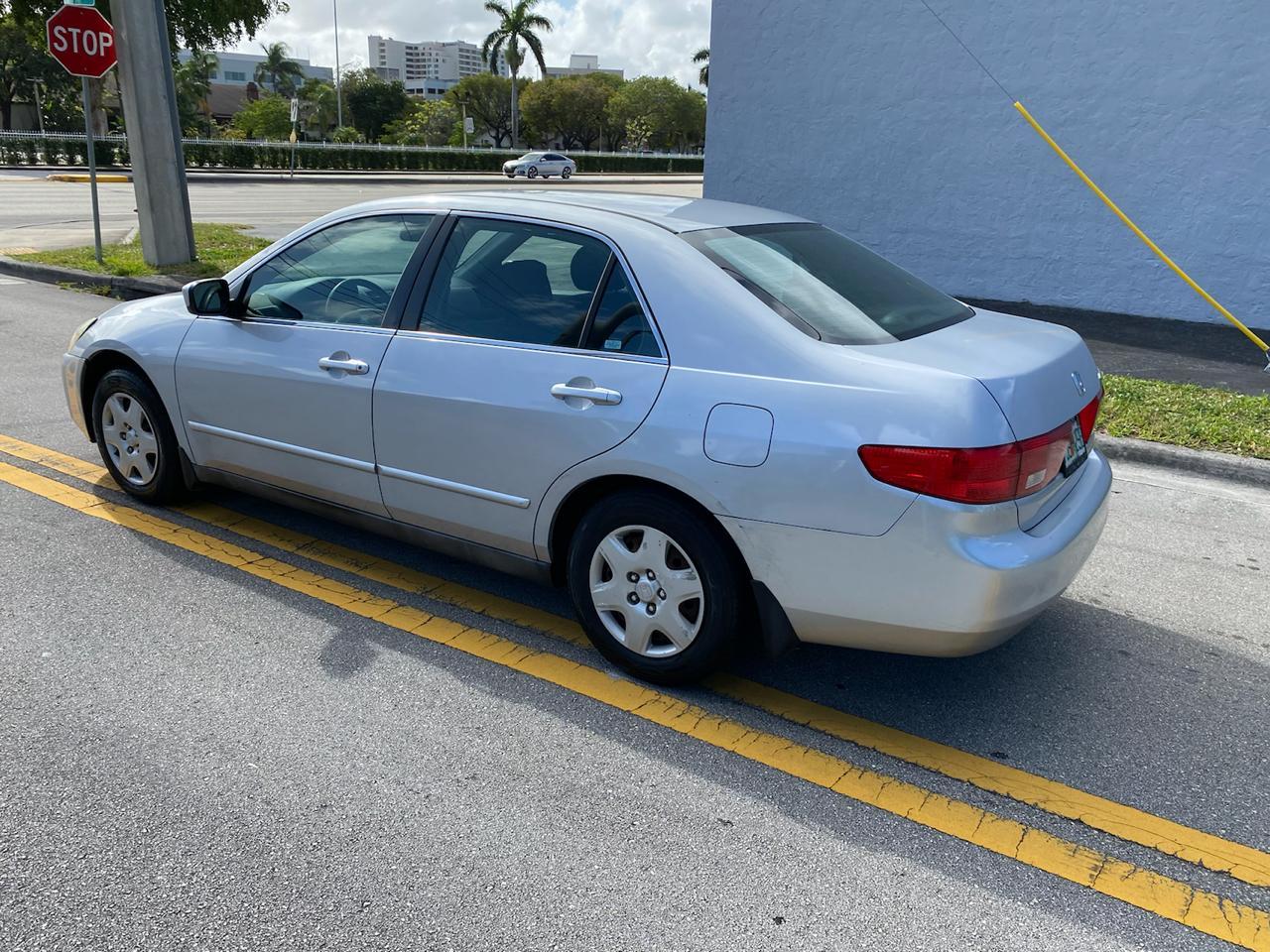 Honda Accord Sdn4Dr I4 At Ex-L - Thumbnail 3