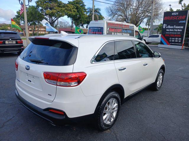 Kia Sorento - Thumbnail 10