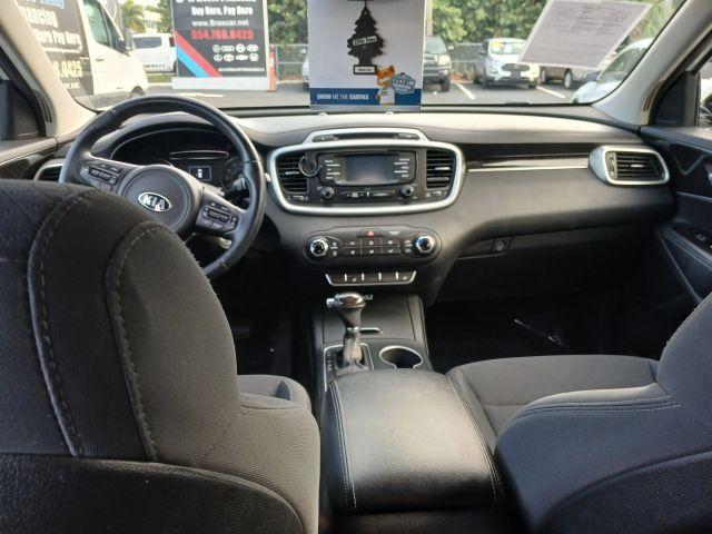 Kia Sorento - Thumbnail 19
