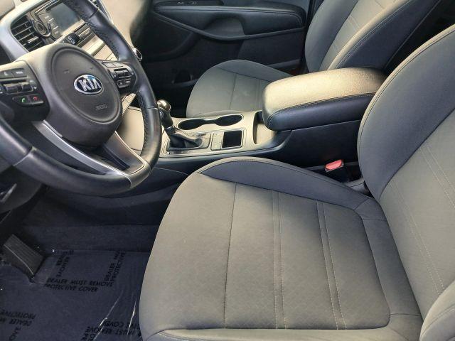 Kia Sorento - Thumbnail 15