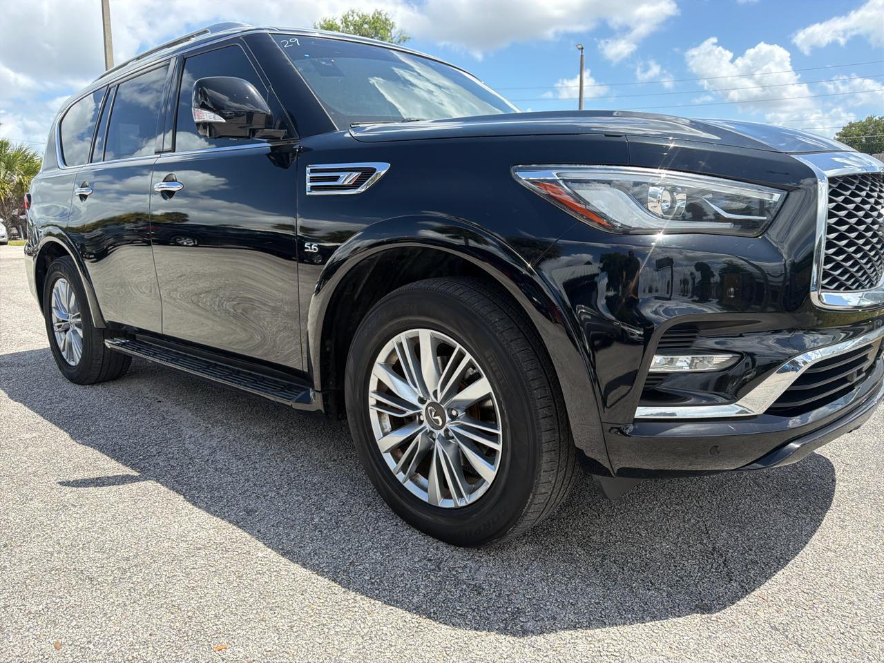 Infiniti Qx80 Luxe - Thumbnail 4