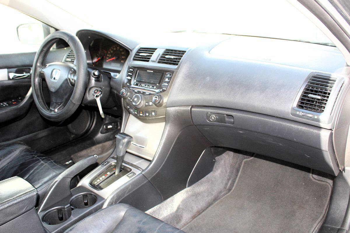 Honda Accord Coupe Ex Only $6500 Cash** "No Financing" - Thumbnail 17