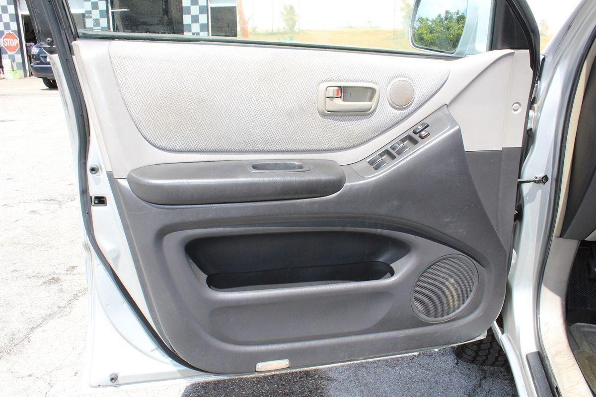 Toyota Highlander Only $3999 Down** $100Wk - Thumbnail 11