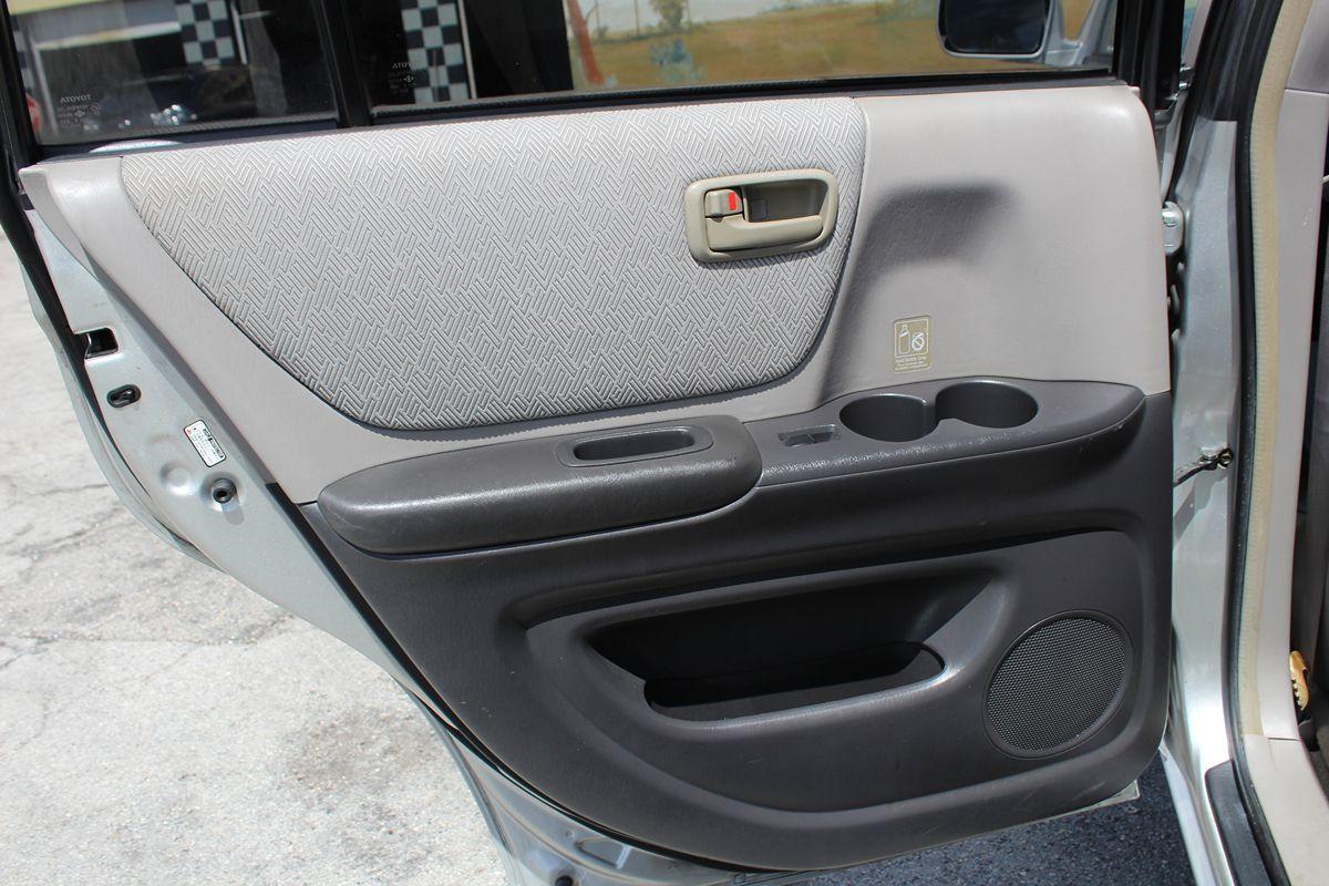 Toyota Highlander Only $3999 Down** $100Wk - Thumbnail 15