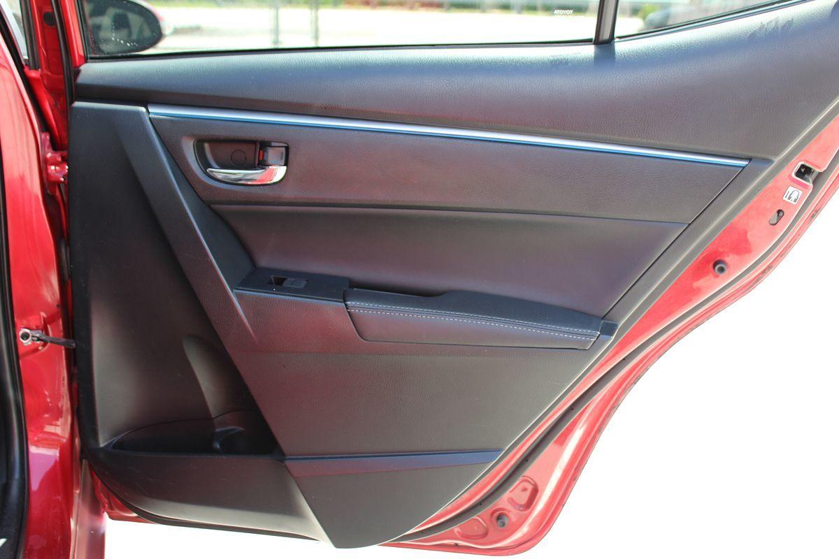 Toyota Corolla S Only $4999 Down** $100/Wk - Thumbnail 17