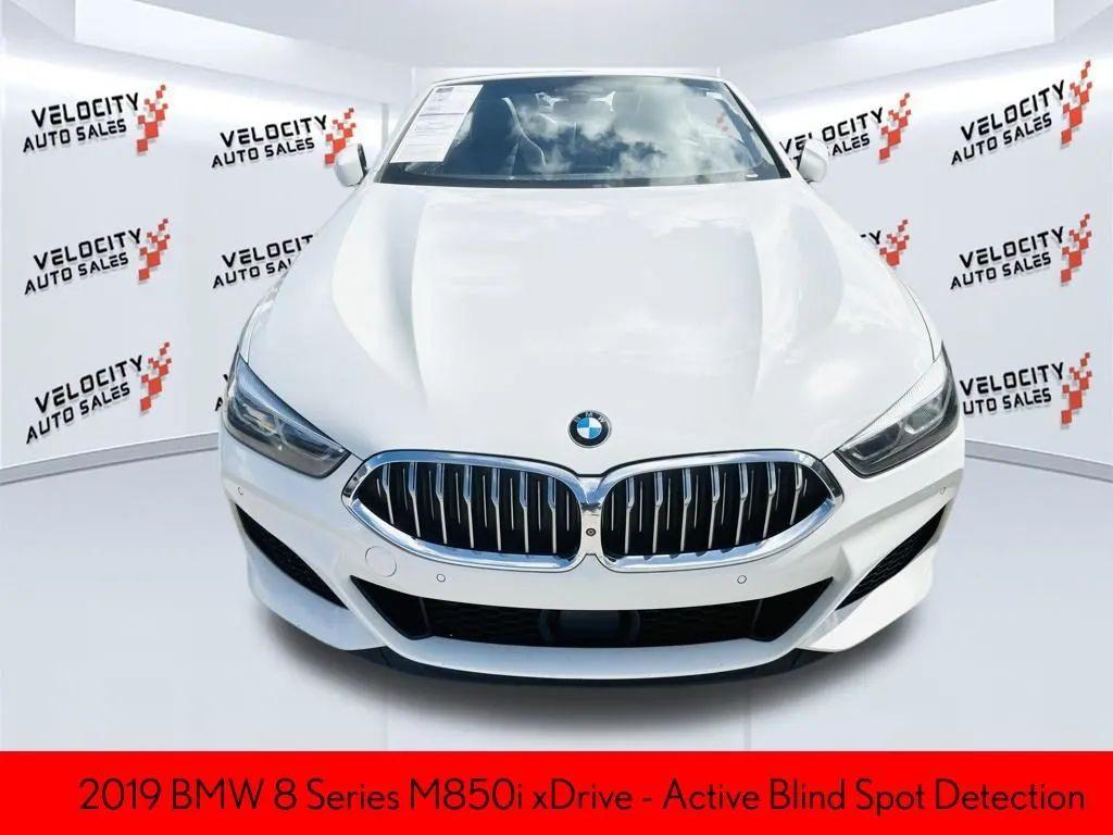 Bmw 8 Series - Thumbnail 10