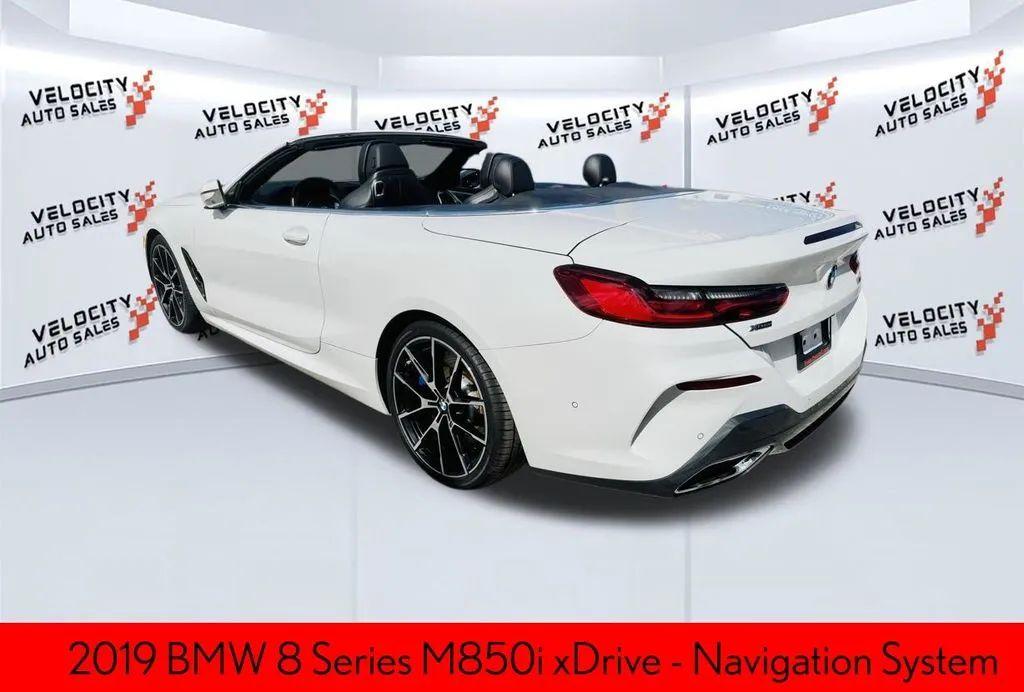 Bmw 8 Series - Thumbnail 7
