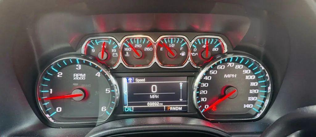 Chevrolet Silverado 1500 Crew Cab - Thumbnail 20