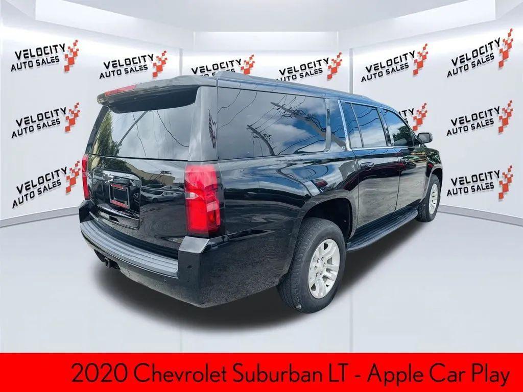 Chevrolet Suburban - Thumbnail 5