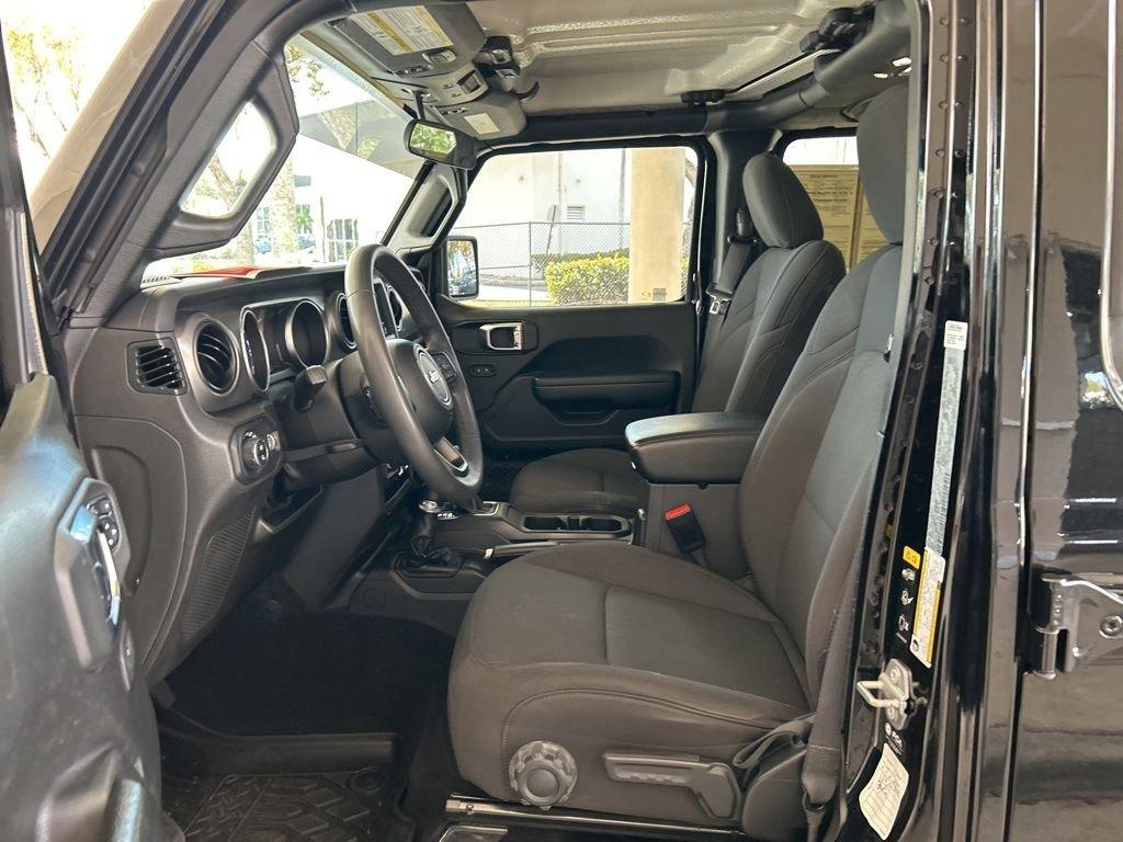 Jeep Gladiator Sport - Thumbnail 5