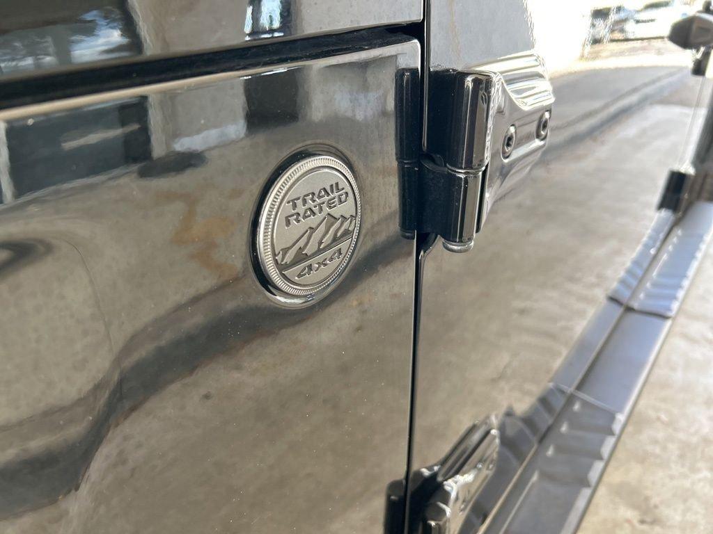 Jeep Gladiator Sport - Thumbnail 17