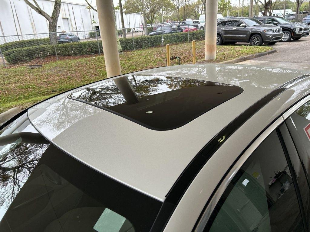 Mercedes-Benz C 300 - Thumbnail 15