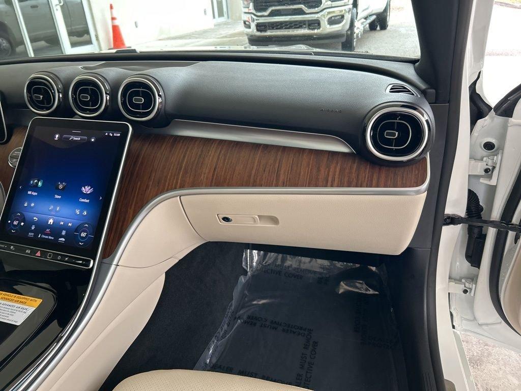 Mercedes-Benz C 300 - Thumbnail 20