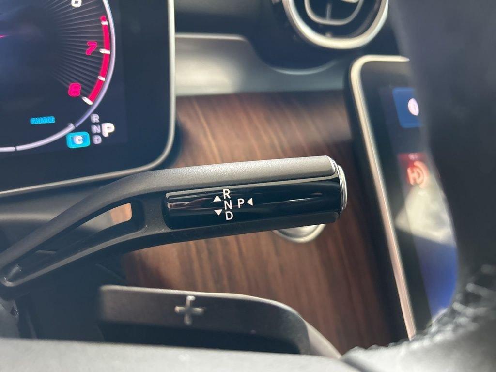 Mercedes-Benz C 300 - Thumbnail 9