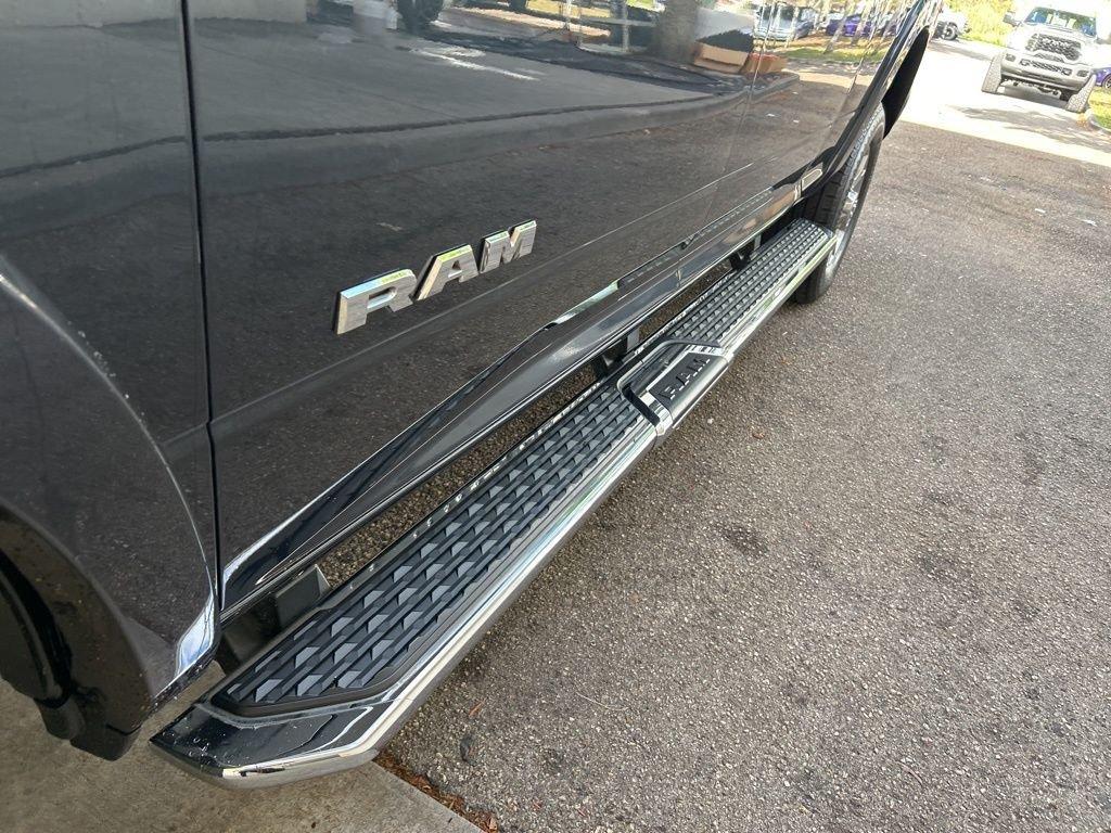 Ram 2500 Laramie - Thumbnail 17
