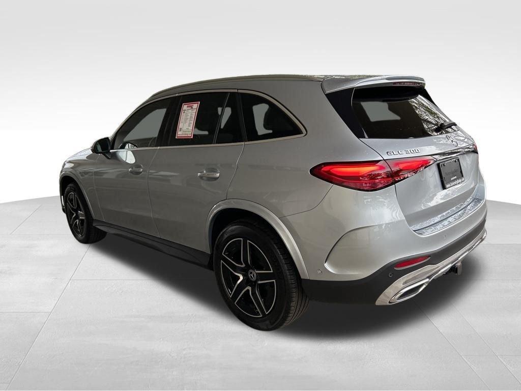 Mercedes-Benz Glc 300 - Thumbnail 4