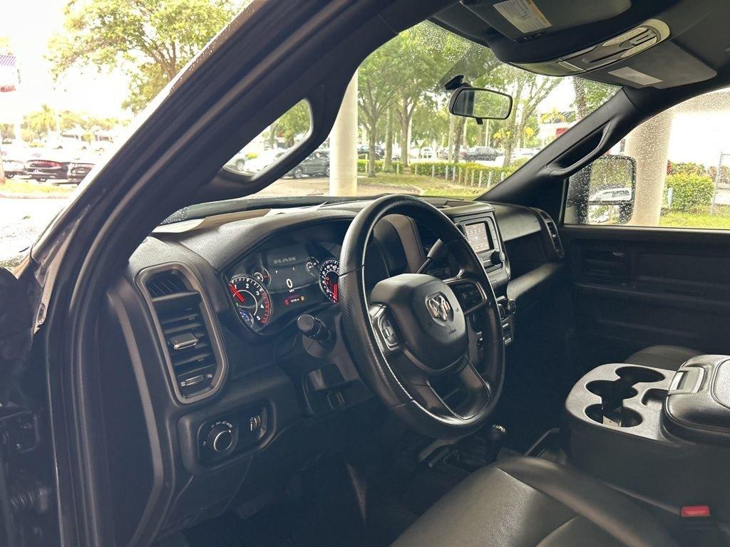 Ram 3500 Tradesman - Thumbnail 6