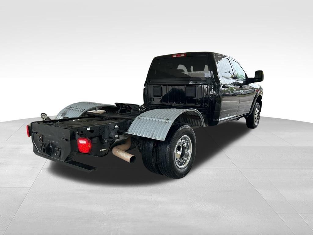 Ram 3500 Tradesman - Thumbnail 3