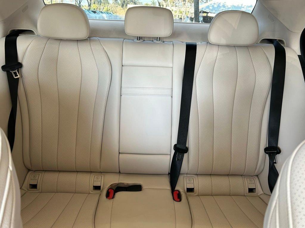 Mercedes-Benz E 350 - Thumbnail 12