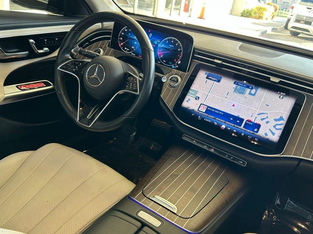 Mercedes-Benz E 350 - Thumbnail 9