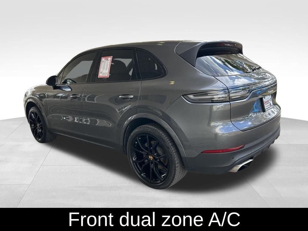 Porsche Cayenne Base - Thumbnail 4