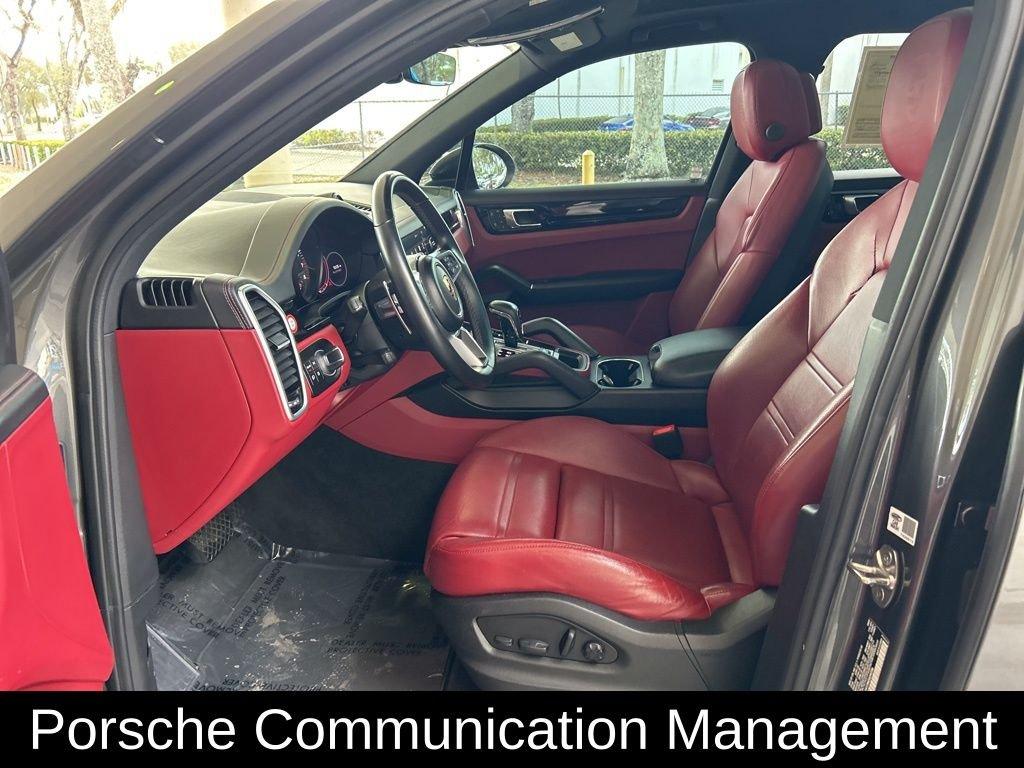 Porsche Cayenne Base - Thumbnail 5