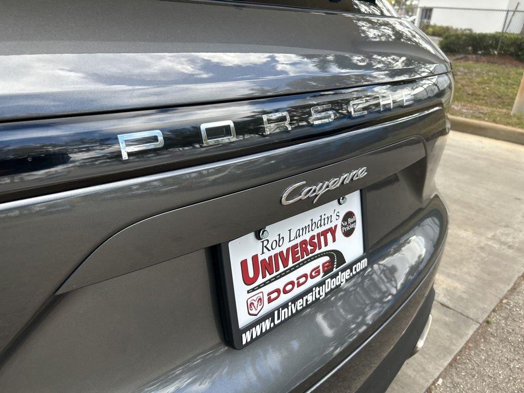 Porsche Cayenne Base - Thumbnail 18