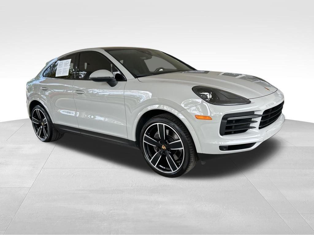 Porsche Cayenne Coupe Base - Thumbnail 2