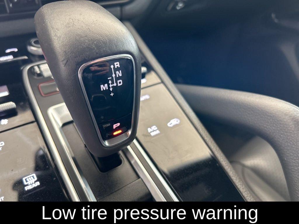 Porsche Cayenne Coupe Base - Thumbnail 8