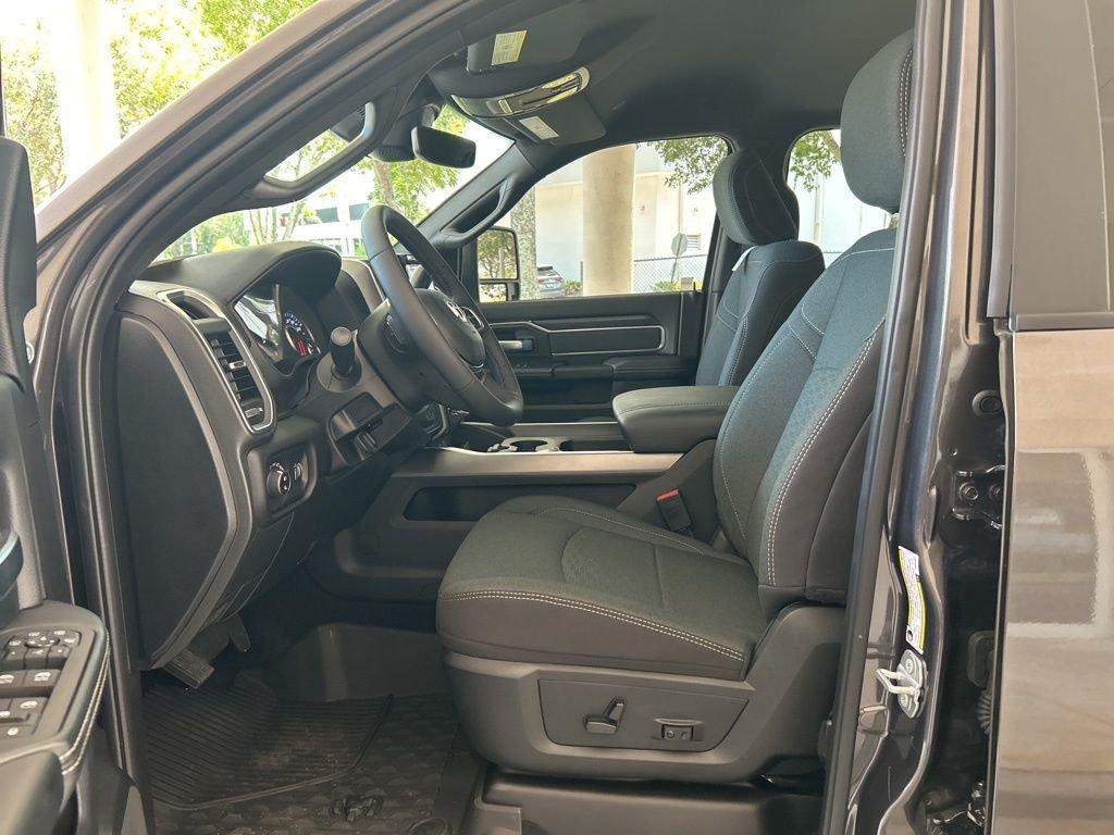 Ram 2500 Big Horn - Thumbnail 5