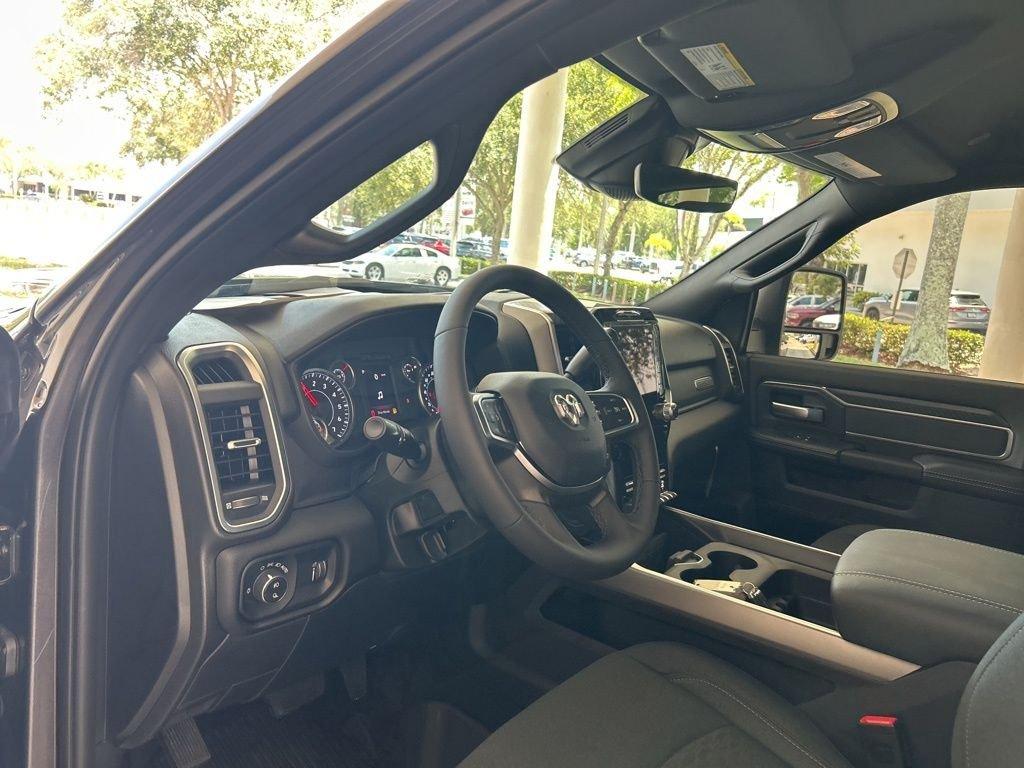 Ram 2500 Big Horn - Thumbnail 6