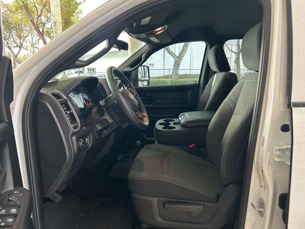 Ram 3500 Tradesman - Thumbnail 5