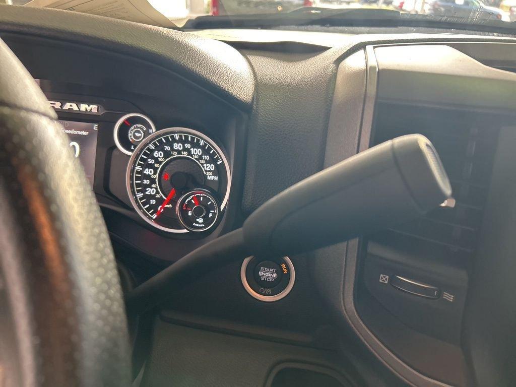 Ram 3500 Tradesman - Thumbnail 8