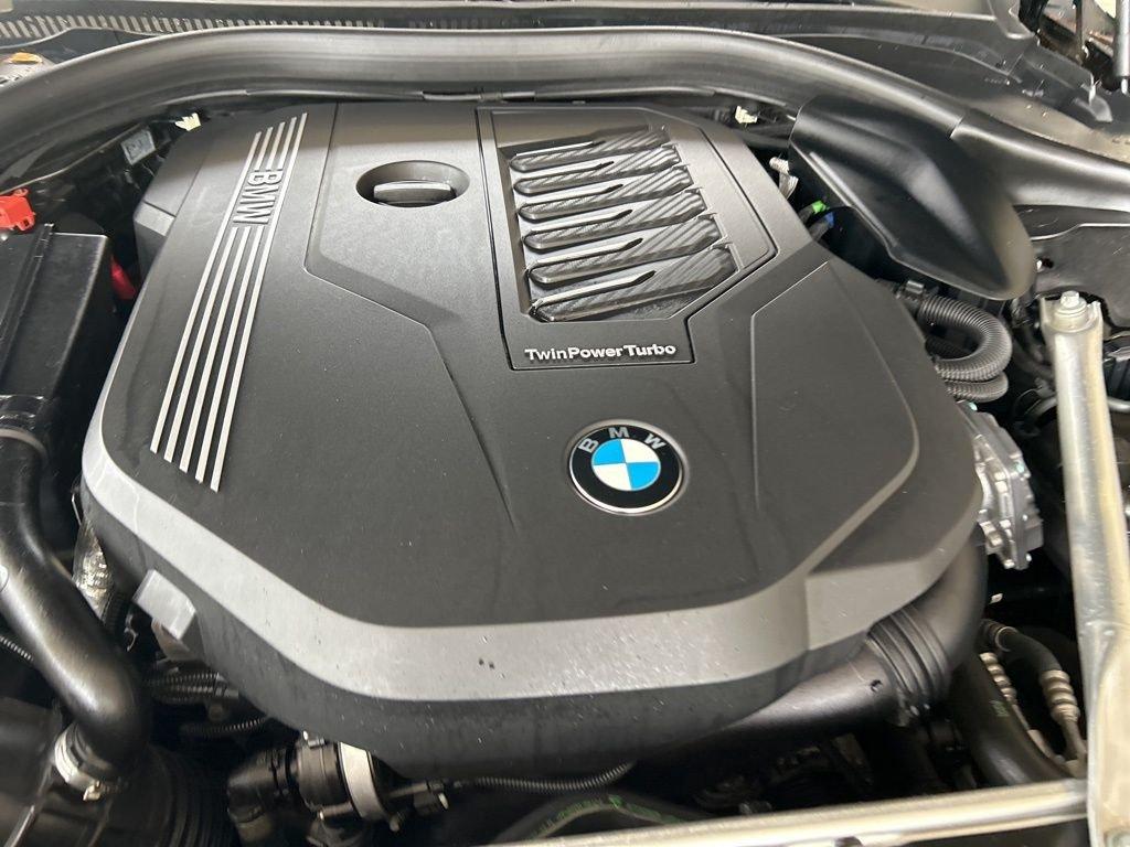 Bmw 8 Series 840I - Thumbnail 13